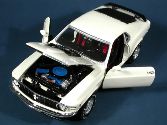 1970 Ford Mustang Boss 429 diecast model car 1:18 scale die cast by Ertl 1 of 2500 - White