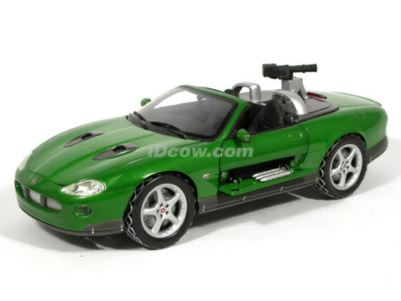 2002 Jaguar XKR diecast model car 1:18 scale Roadster James Bond Die Another Day by Ertl - Green
