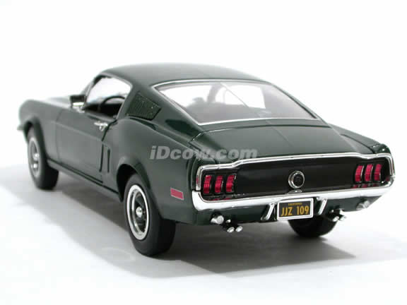 1968 Ford Mustang GT Bullit diecast model car 1:18 scale die cast by Ertl - Green 33118