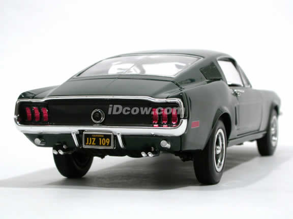 1968 Ford Mustang GT Bullit diecast model car 1:18 scale die cast by Ertl - Green 33118