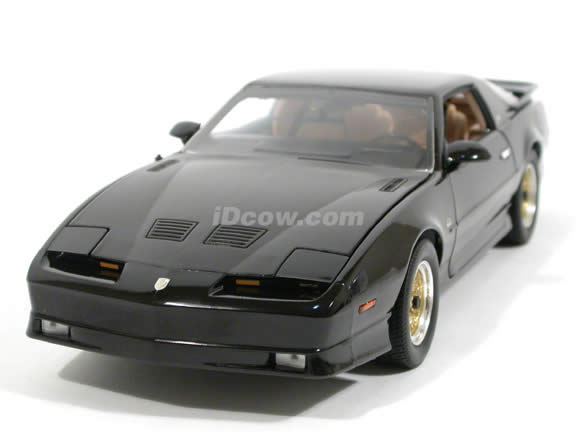 1989 Pontiac Trans Am diecast model car 1:18 scale die cast by GreenLight Collectibles - Black