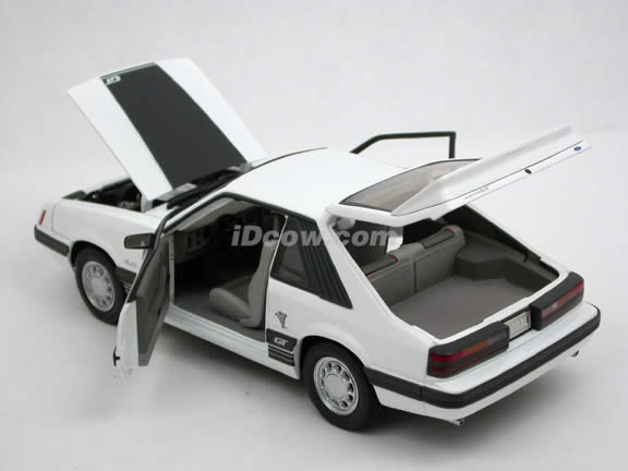 1985 Ford Mustang GT diecast model car 1:18 scale die cast by GMP - White 8070