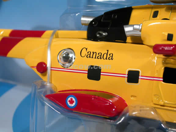 Agusta EH 101 Canada Rescue Helicopter diecast model 1:72 scale die cast from NewRay - Yellow