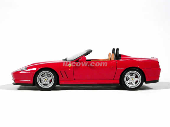 Ferrari 550 Barchetta Pininfarina diecast model car 1:18 die cast by Hot Wheels - Red