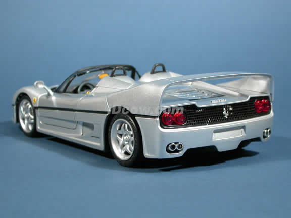 1995 Ferrari F50 diecast model car 1:18 die cast by Hot Wheels - Silver