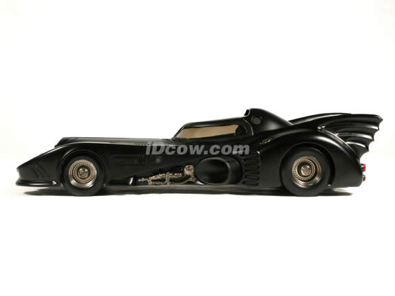 1989 Batmobile diecast model car 1:18 scale die cast by Hot Wheels