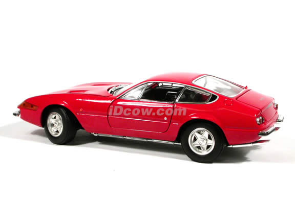 1970 Ferrari 365 Daytona diecast model car 1:18 scale GTB/4 by Hot Wheels - Red