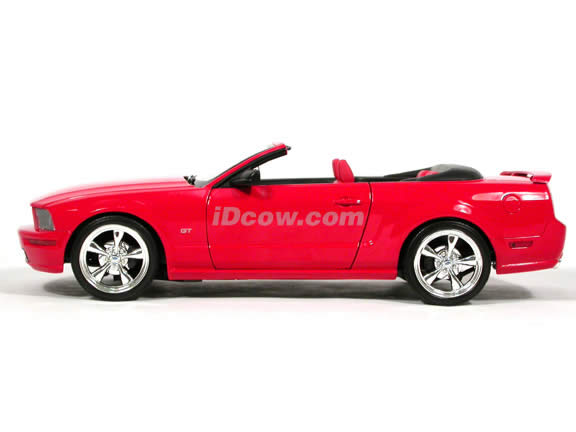 2005 Ford Mustang GT diecast model car 1:18 scale convertible by Hot Wheels - Red Convertible