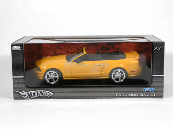 2005 Ford Mustang GT Convertible diecast model car 1:18 scale diecast by Hot Wheels - Yellow