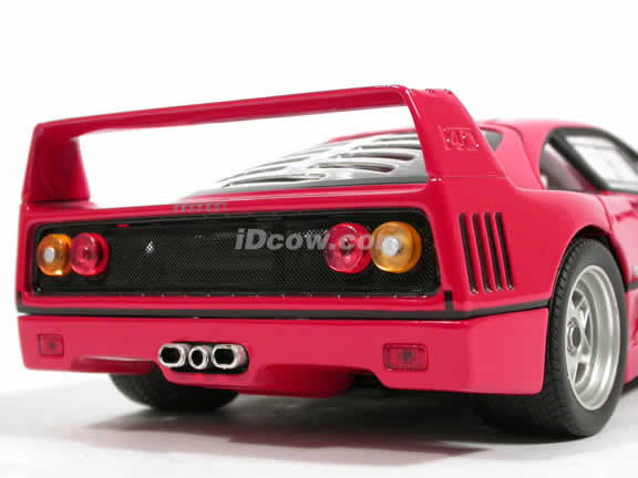 1989 Ferrari F40 diecast model car 1:18 scale die cast by Hot Wheels Elite - Red J2925