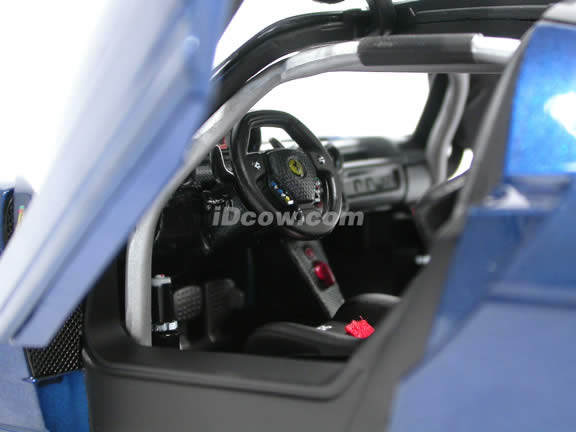 2006 Ferrari FXX Enzo diecast model car 1:18 scale die cast by Hot Wheels Elite - Blue J8247