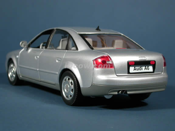 2003 Audi A6 diecast model car 1:18 scale die cast by Highway 61 - Silver