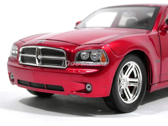 2006 Dodge Charger R/T diecast model car 1:18 scale die cast by Jada Toys Showroom Floor - Metallic Red 90725