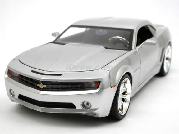2006 Chevy Camaro Concept diecast model car 1:18 scale die cast by Jada Toys - Silver 91077