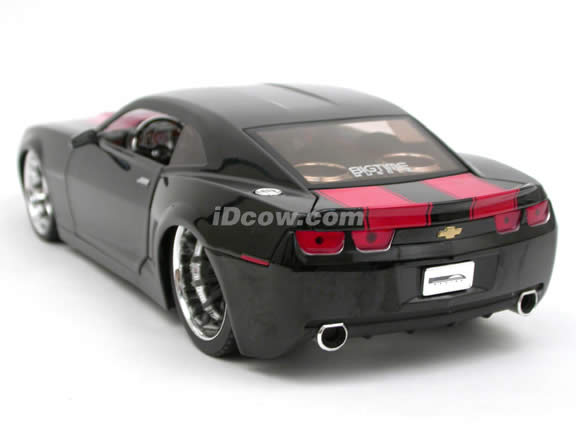 2006 Chevy Camaro Concept diecast model car 1:18 scale die cast by Jada Toys Bigtime Muscle - Black 91080