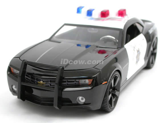 2006 Chevy Camaro Concept Police Car diecast model car 1:18 scale die cast by Jada Toys DUB CITY HEAT - 91461