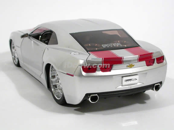 2006 Chevy Camaro Concept diecast model car 1:18 scale die cast by Jada Toys - Big Time Muscle Silver 91080