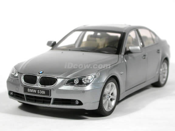 2003 BMW 530i diecast model car 1:18 scale die cast from Jadi - Silver