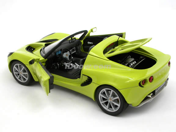 2002 Lotus Elise diecast model car 1:18 scale die cast from Jadi - Green