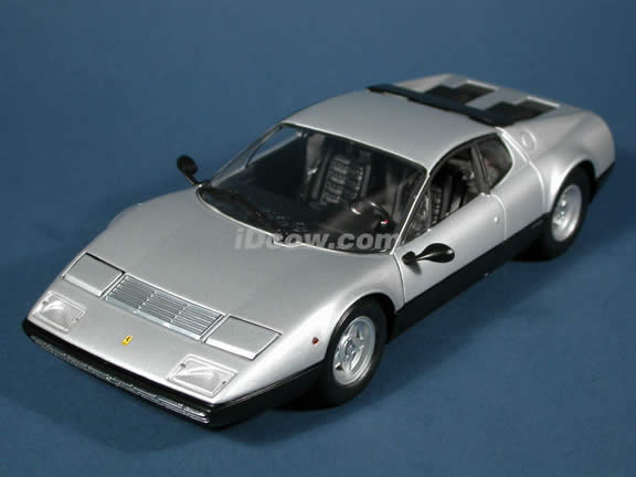 Ferrari 365 GT4/BB diecast model car 1:18 scale die cast from Kyosho - Silver