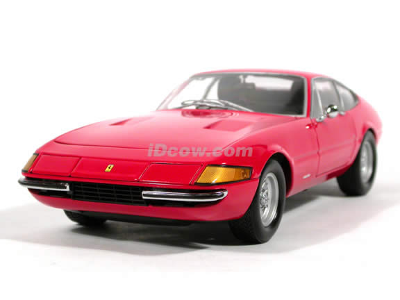 1971 Ferrari Daytona 365GTB/4 diecast model car 1:18 scale die cast from Kyosho - Red