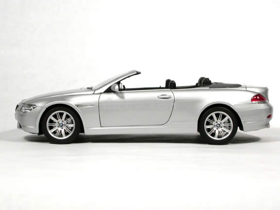 2004 BMW 645Ci Cabriolet diecast model car 1:18 scale die cast from Kyosho - Silver