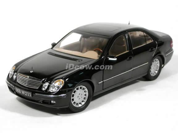 2004 Mercedes Benz E-Class Sedan diecast model car 1:18 scale die cast from Kyosho - Black