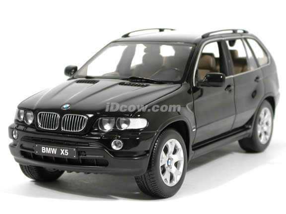 2002 BMW X5 diecast model car 1:18 scale die cast from Kyosho - Black