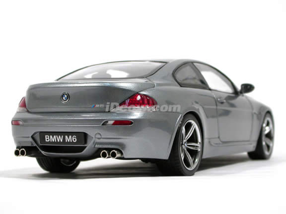 2007 BMW M6 diecast model car 1:18 scale die cast from Kyosho - Metallic Grey 08703GR