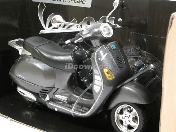 2004 Vespa Granturismo diecast scooter 1:12 scale die cast by NewRay - Metallic Grey