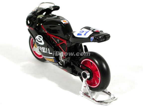 2004 Ducati 749 #21 Vittoriano Guareschi Diecast Motorcycle Model 1:18 scale die cast from Maisto - Black