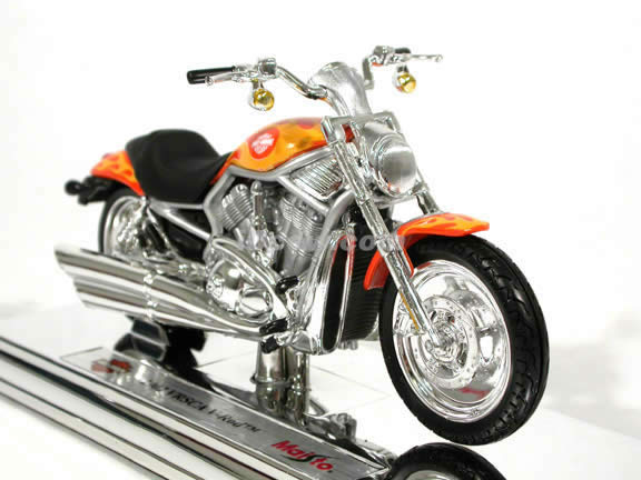 2002 Harley Davidson V-Rod Diecast Motorcycle Model 1:18 scale die cast from Maisto - Orange