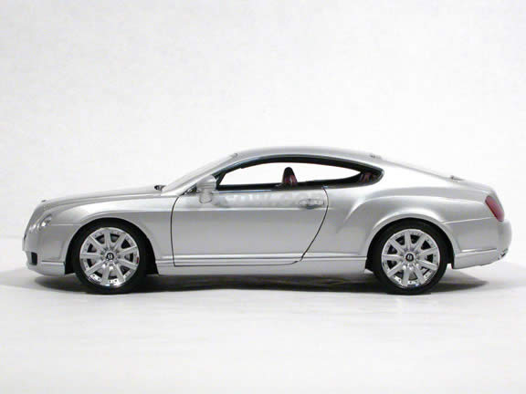 2005 Bentley Continental GT diecast model car 1:18 scale from Minichamps - Silver 073418