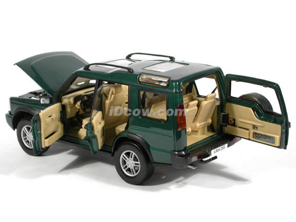 2004 Land Rover Discovery diecast model SUV 1:18 scale die cast by Motor Max - Green