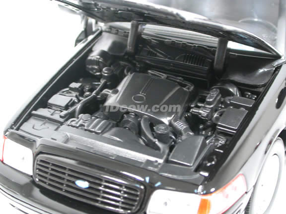 2003 Ford Crown Victoria Law Enforcement diecast model car 1:18 scale die cast by Motor Max - Black 73512