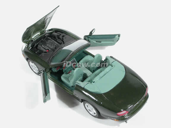1996 Jaguar XK8 European Diecast model car 1:18 scale die cast by Maisto - Green