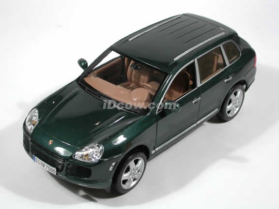 2003 Porsche Cayenne Turbo S diecast model car 1:18 scale die cast by Maisto - Metallic Green