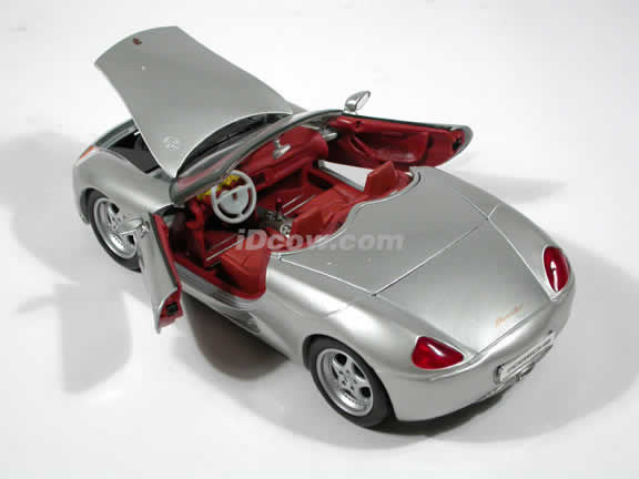 1993 Porsche Boxster diecast model car 1:18 scale die cast by Maisto - Silver
