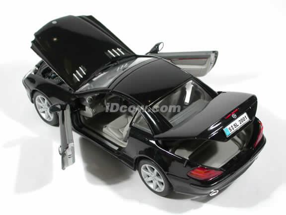 2002 Mercedes Benz SL diecast car model 1:18 scale die cast by Maisto - Black