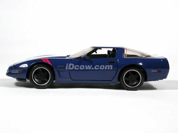 1996 Chevrolet Corvette Grand Sport Coupe diecast model car 1:18 scale die cast by Maisto - Blue