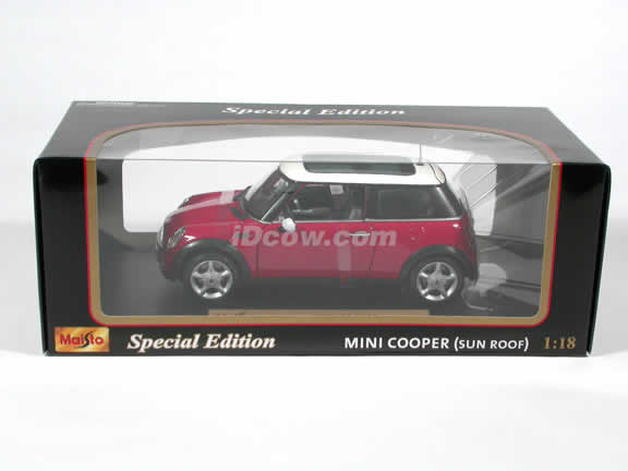 2001 Mini Cooper diecast model car 1:18 scale die cast by Maisto - Sunroof Red