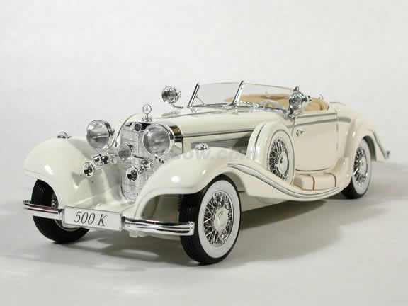 1936 Mercedes Benz 500K Diecast model car 1:18 scale die cast by Maisto - White