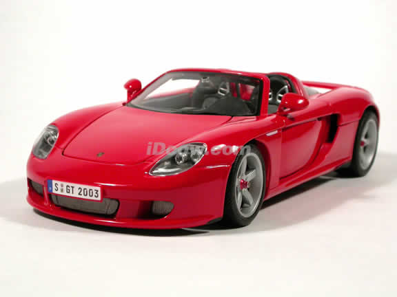 2004 Porsche Carrera GT diecast model car 1:18 scale die cast by Maisto - Red (Production Model)