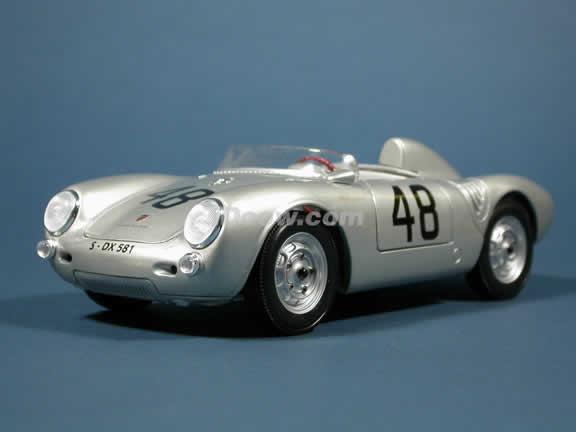 1958 Porsche 550 A Spyder #48 diecast model car 1:18 scale die cast by Maisto