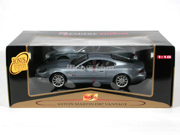 Aston Martin DB7 Vantage diecast model car 1:18 scale die cast by Maisto - Silver Blue