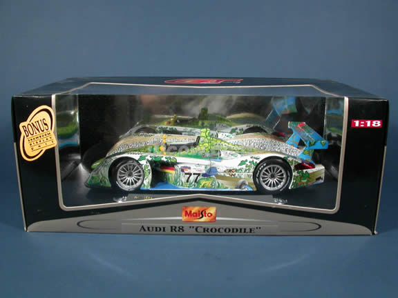 2000 Audi R8 Crocodile #77 Adelaide Winner diecast model race car 1:18 scale die cast by Maisto
