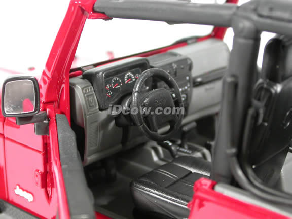 2004 Jeep Wrangler Rubicon diecast model car 1:18 scale die cast by Maisto - Red