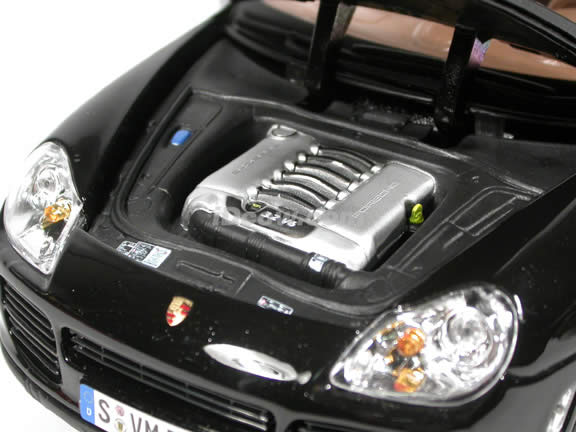 2003 Porsche Cayenne diecast model car 1:18 scale die cast by Maisto - Black