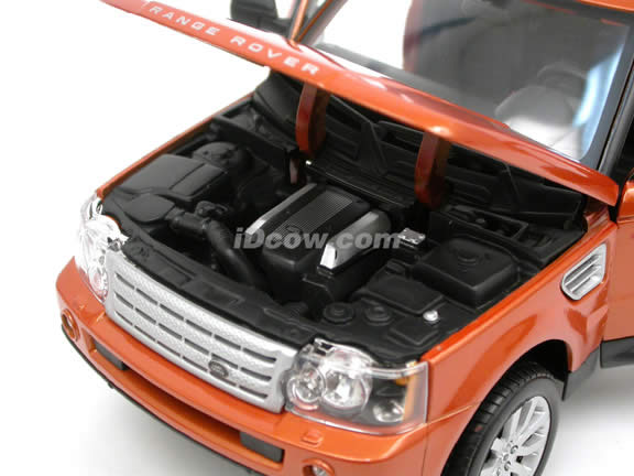 2006 Land Rover Range Rover Sport diecast model SUV 1:18 scale die cast by Maisto - Copper 31135