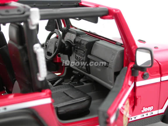 2004 Jeep Wrangler Rubicon Brush Fire Unit diecast model car 1:18 scale die cast by Maisto - Red 36115
